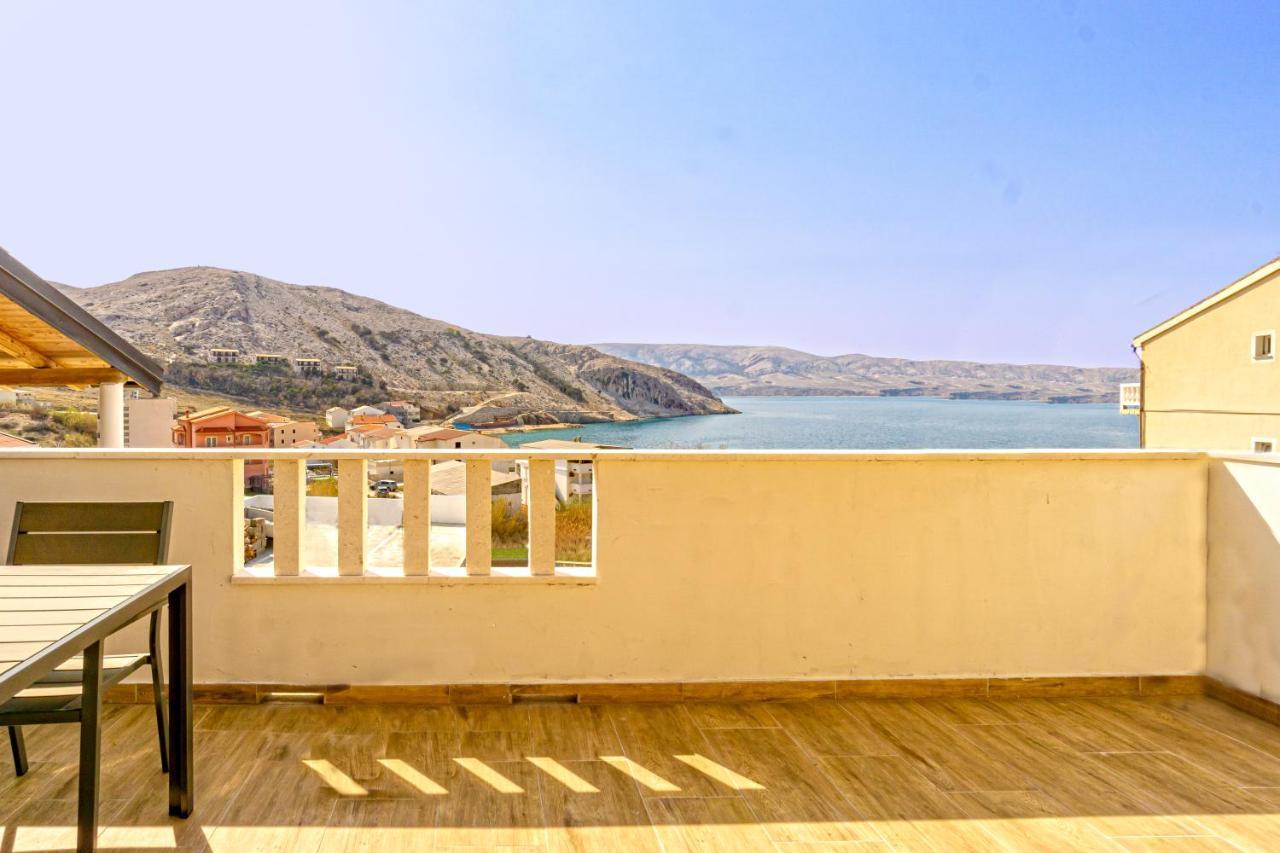 Modern Oceanview Apartment Metajna Exterior photo